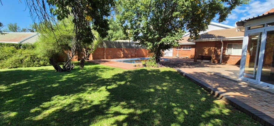 6 Bedroom Property for Sale in Memorial Road Area Northern Cape